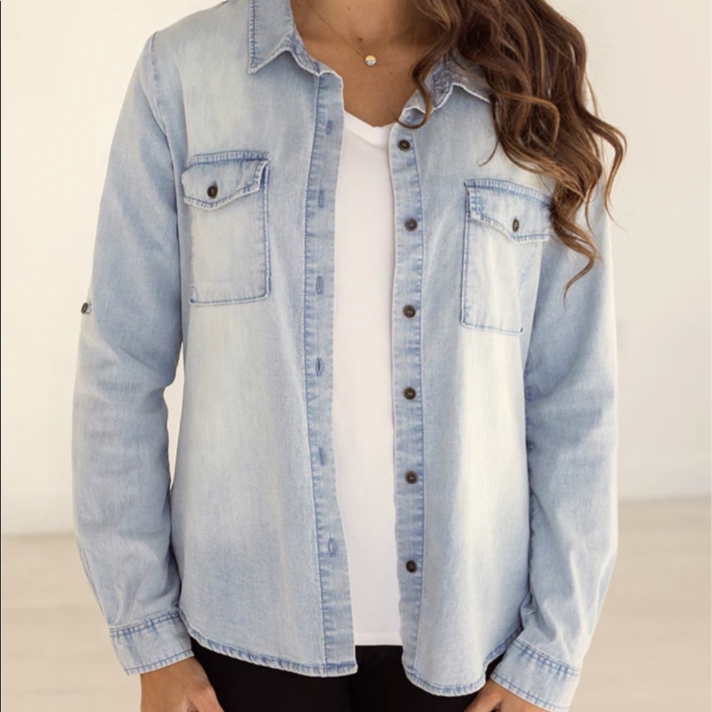 BP Chambray Button Down Shirt 100% Cotton Size M